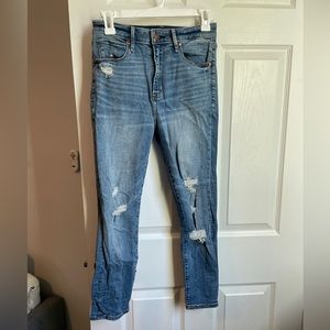Abercrombie & Fitch Size 28/6s, skinny high waisted jeans, perfect condition